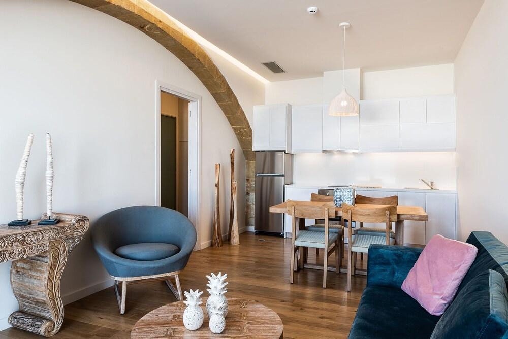 Avra Apartments Kolymbari Harbour المظهر الخارجي الصورة