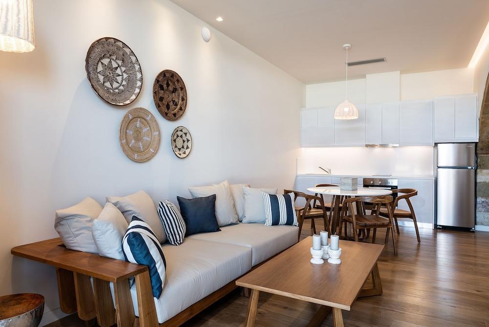 Avra Apartments Kolymbari Harbour المظهر الخارجي الصورة